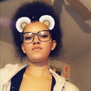 Meet your Posher, Catherine